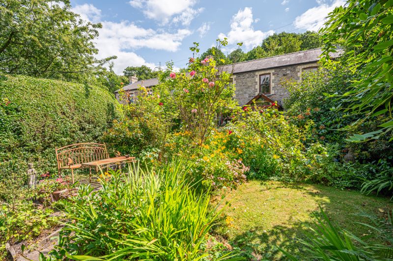 Front Elevation- click for photo gallery